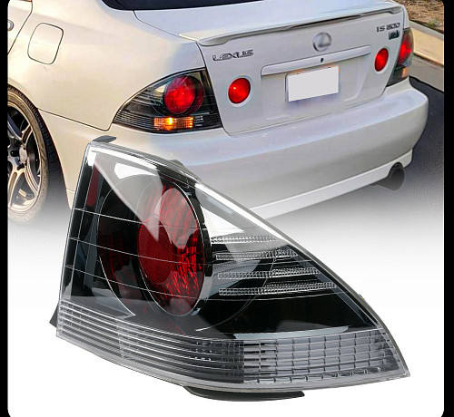 Стоп сигналы пара Toyota Altezza Lexus IS200