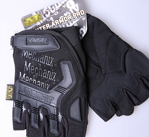 Перчатки спортивные Mechanix #1
