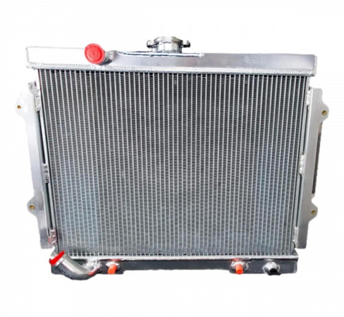 Радиатор алюминиевый 40мм Mitsubishi Pajero 83-00 72AT40 V23C 6G72