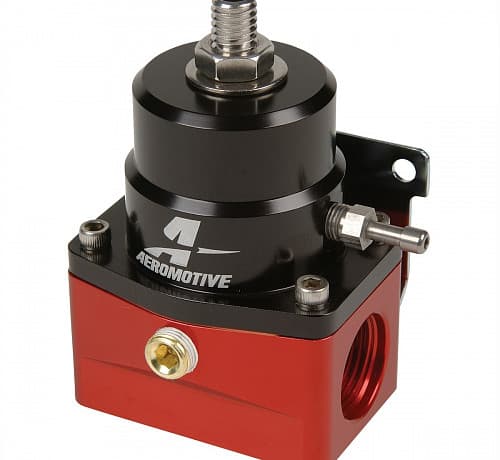 Регулятор давления топлива - AEROMOTIVE 40 - 75 psi (вход / выход AN10 / AN6) Под спорт топливо США