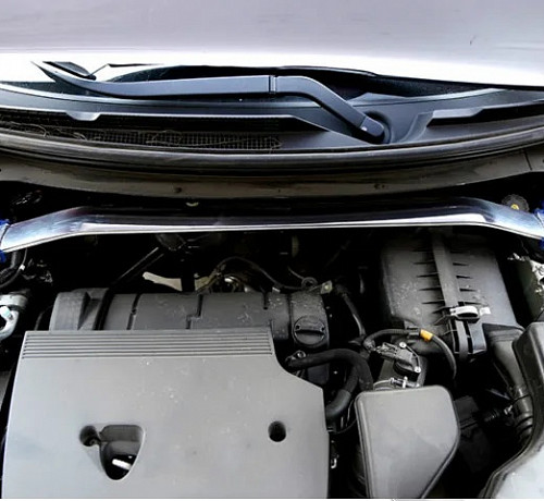 Распорка передняя верхняя Mitsubishi Outlander GF 2013-2021